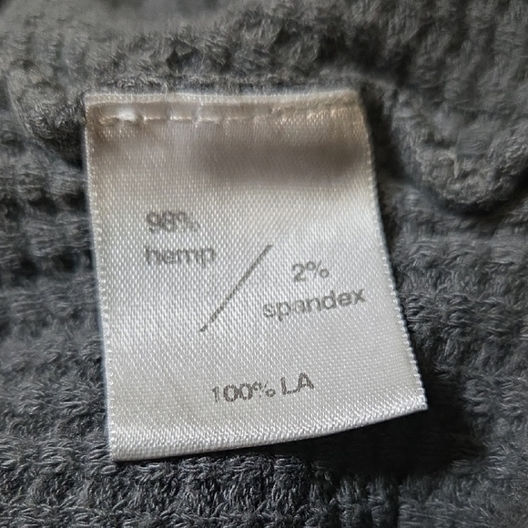 PEOPLE OF LEISURE MEDIUM women's Crop Sweater (98% Hemp/2% Spandex) - Picture 6 of 6